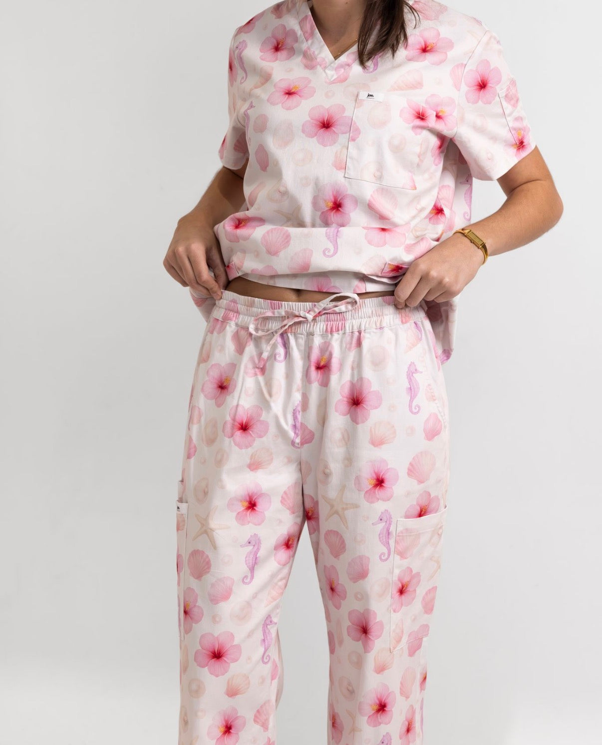 Pearl Tide Scrub Set